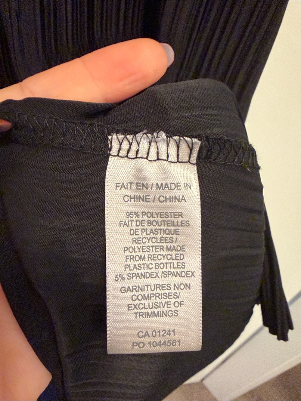 CONTEMPORAINE Par Simons Black Smocked Neck Dress - Picture 5 of 5